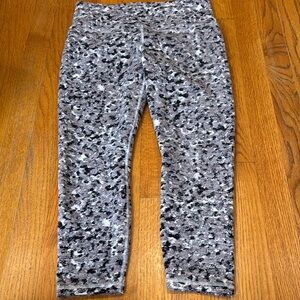 Athleta Textured Pattern Leggings